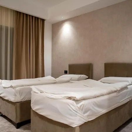 Hotel Maramures - & 3*